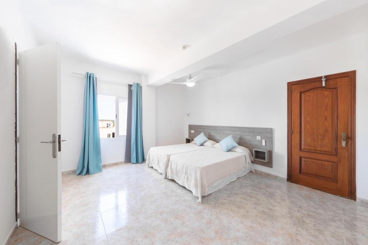 Hostal Cala Llombards Esterno foto