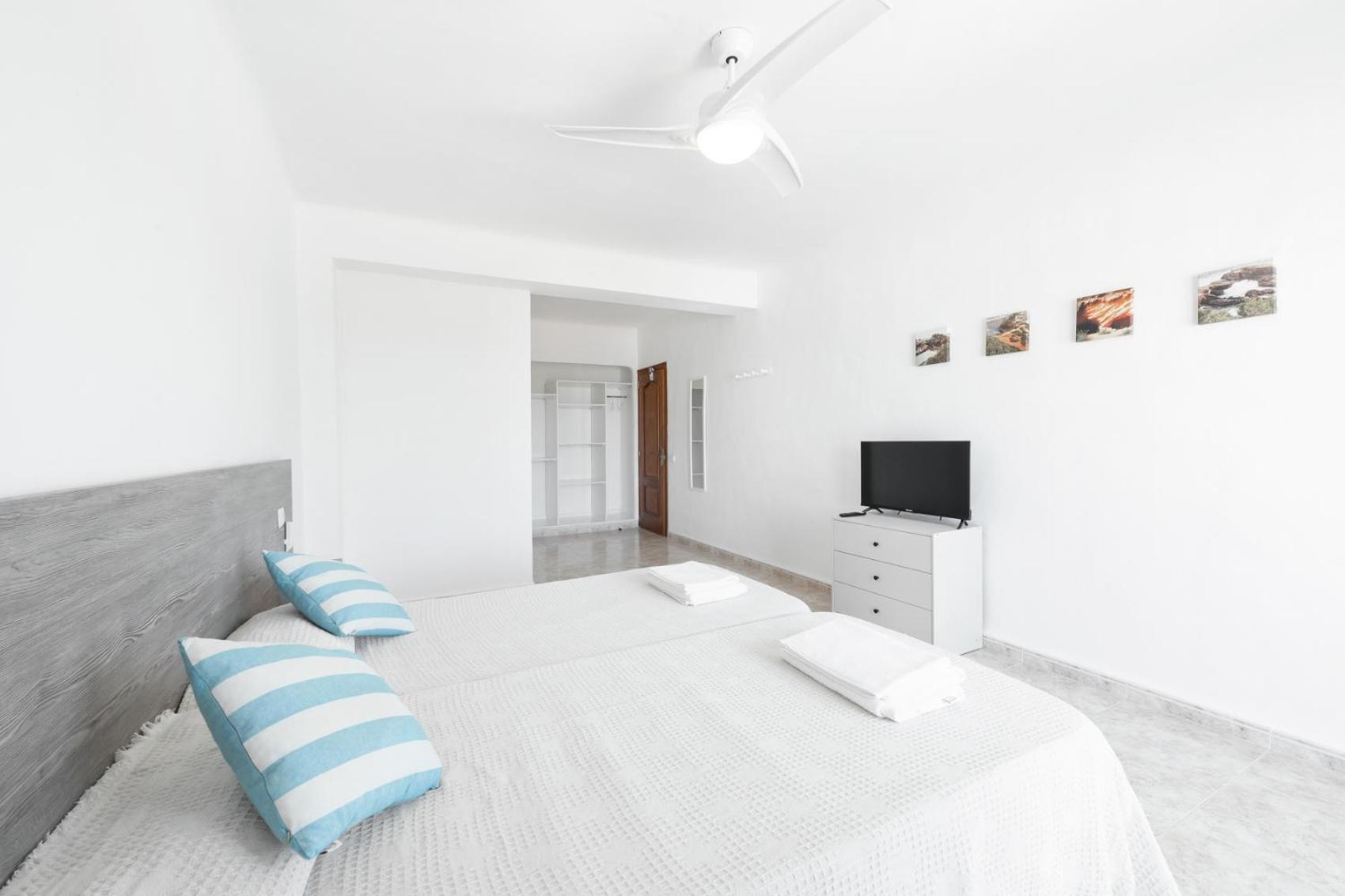 Hostal Cala Llombards Esterno foto